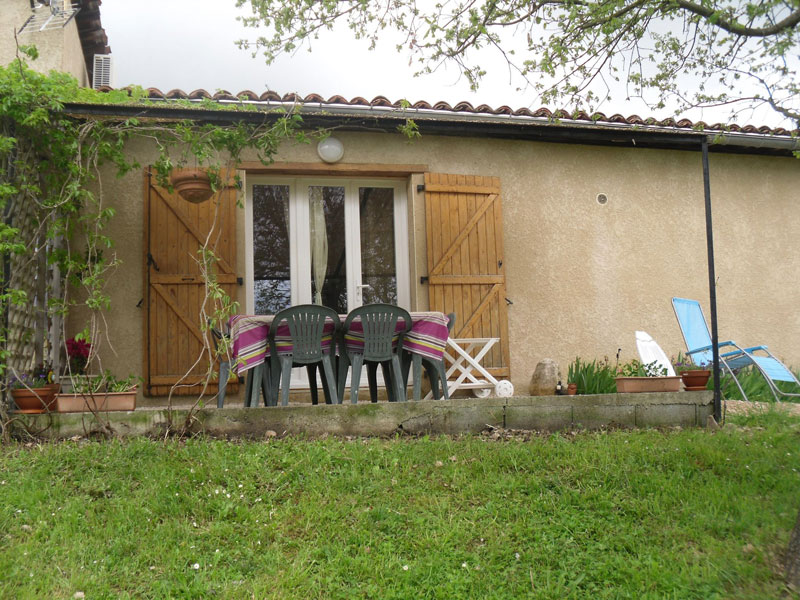 terrasse-gite-boulogne-sur-gesse.jpg